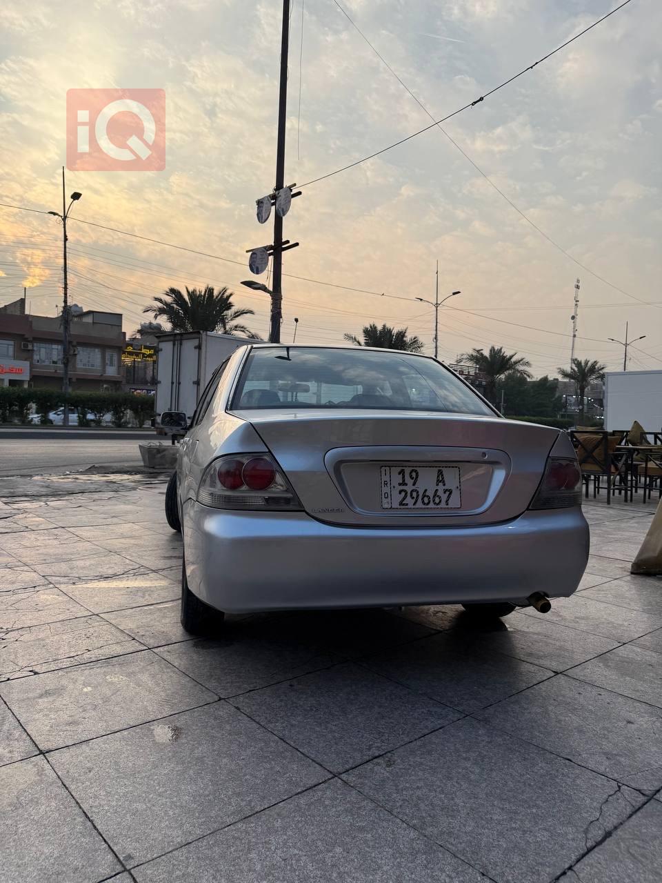 ميتسوبيشي لانسر